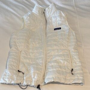 Patagonia womens' White Down-Style Puffer Vest